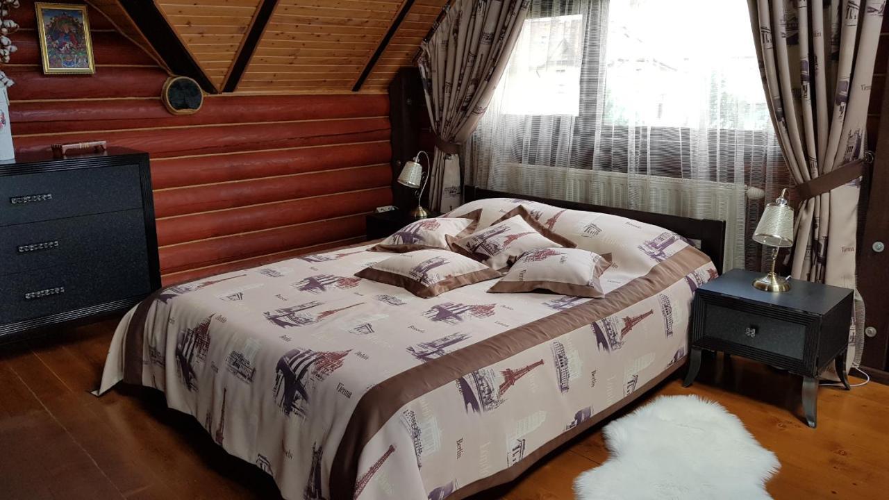 Luxury Apartments With Pool And Sauna In The Villa Chernivtsi Exterior foto
